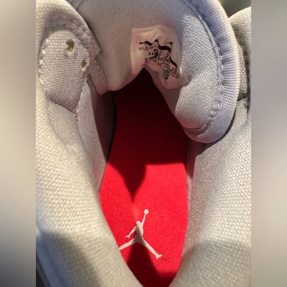 Air Jordan 1 Mid Wolf Grey Racer Pink Black (GS) - 5Y (Womans 6.5)